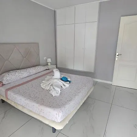 Paraiso Altemar, Duplex Americas Apartmán