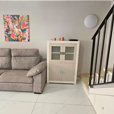 Paraiso Altemar, Duplex Americas Apartmán